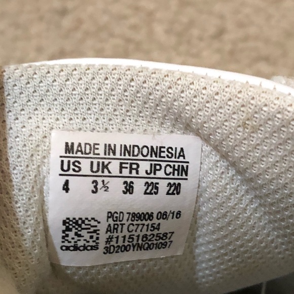 Adidas Superstars - Picture 5 of 5